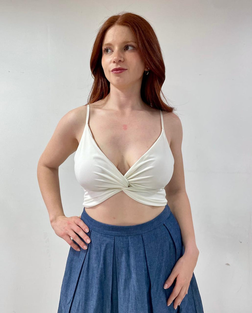 CROP TOP NUDO BLANCO